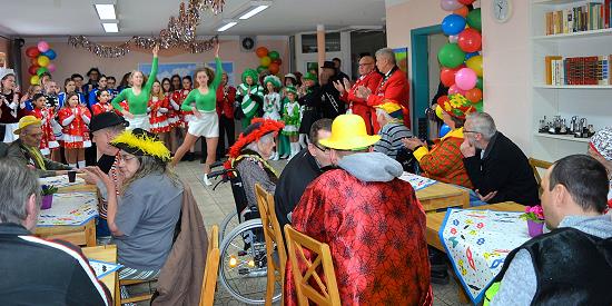 Am Karnevalssamstag hatte das Haus Bachtal zum „Närrischen Karnevalsfrühstück“ geladen. (Foto: E.T. Müller)